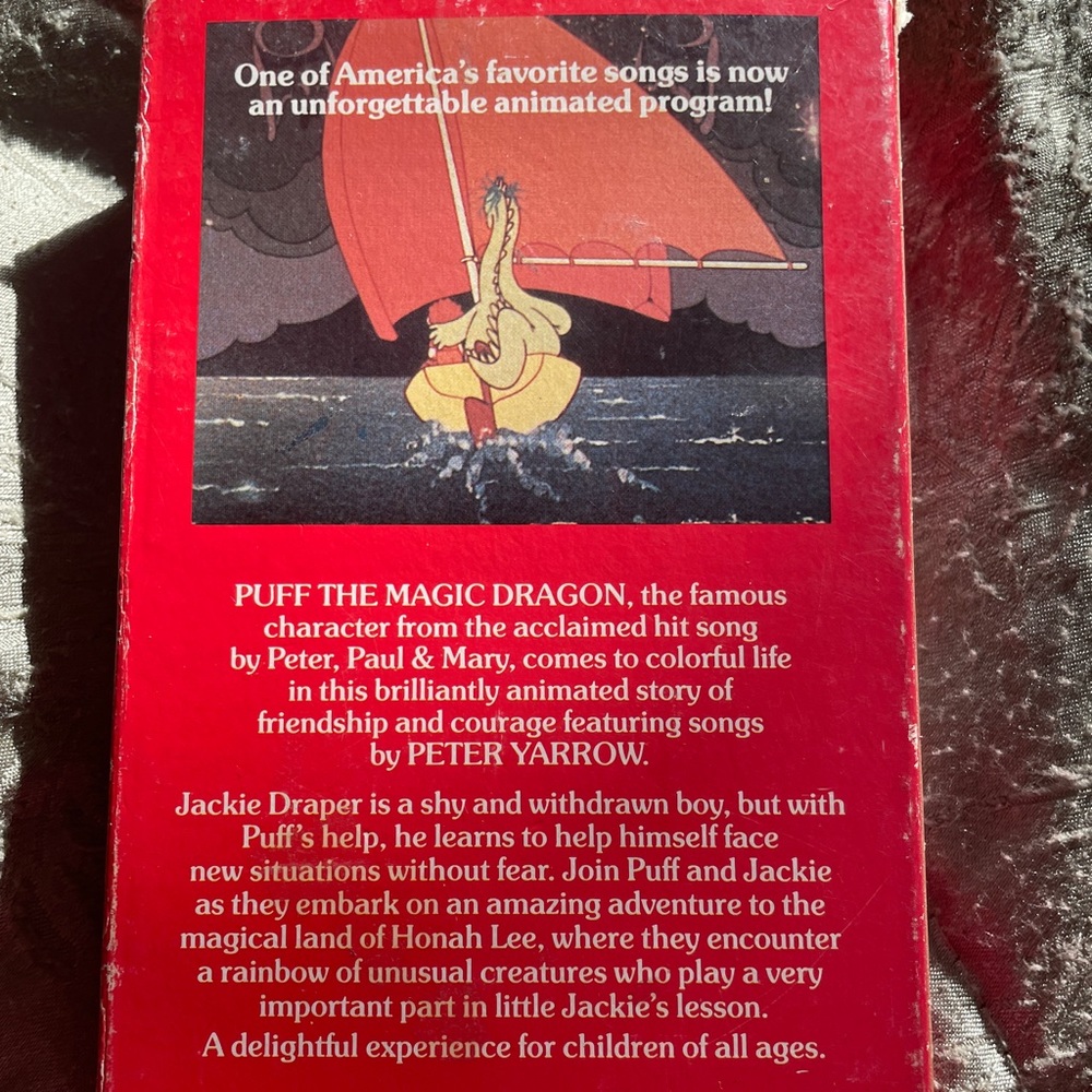 ✨ PUFF THE MAGIC DRAGON VHS VIDEO TAPE ✨ UNIQUE GIFT IDEA 🎄❄️🤠 - Picture 2 of 2